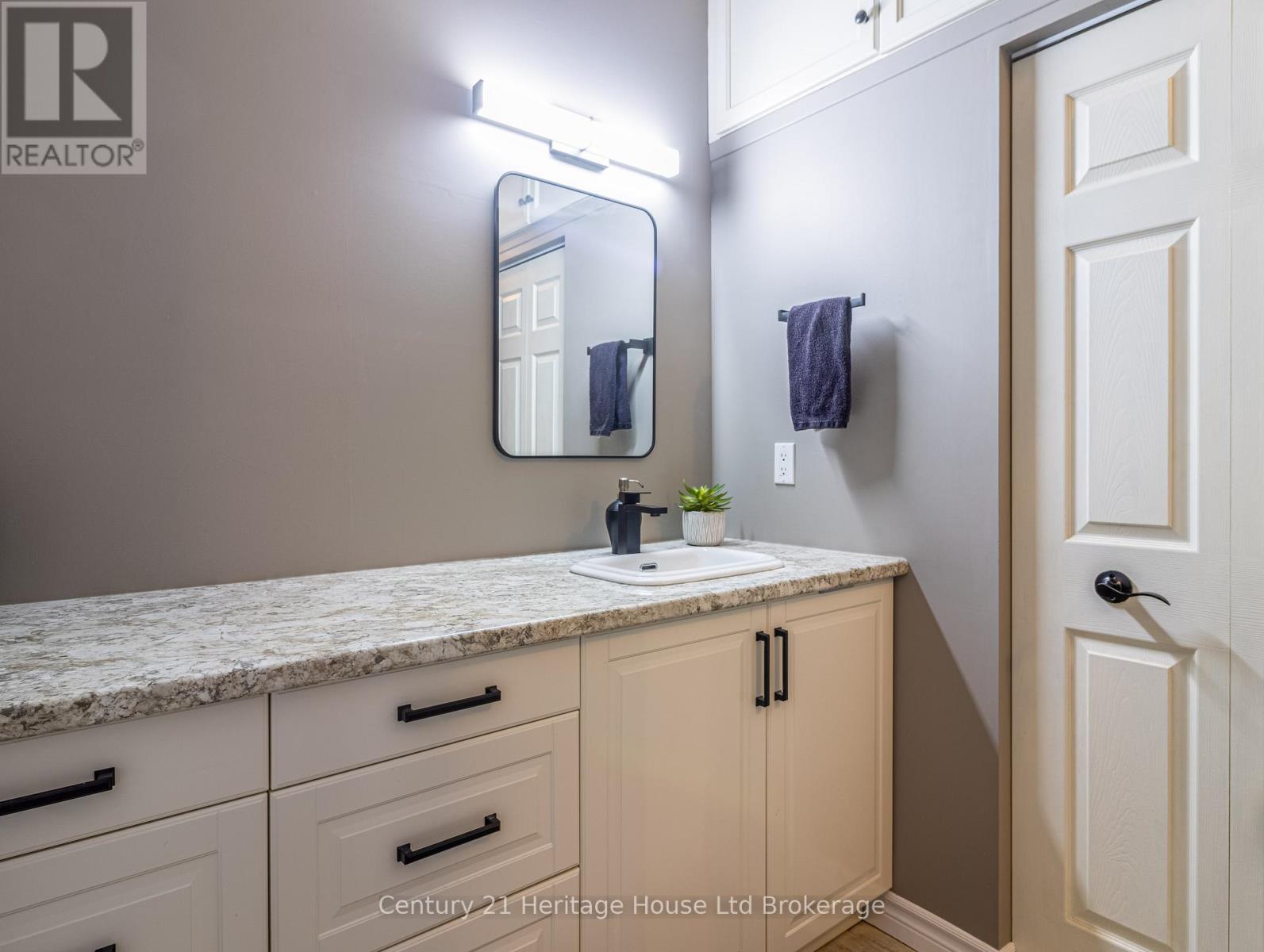 735 Garden Court Crescent, Woodstock (Woodstock - North), Ontario  N4T 0A2 - Photo 24 - X12966010