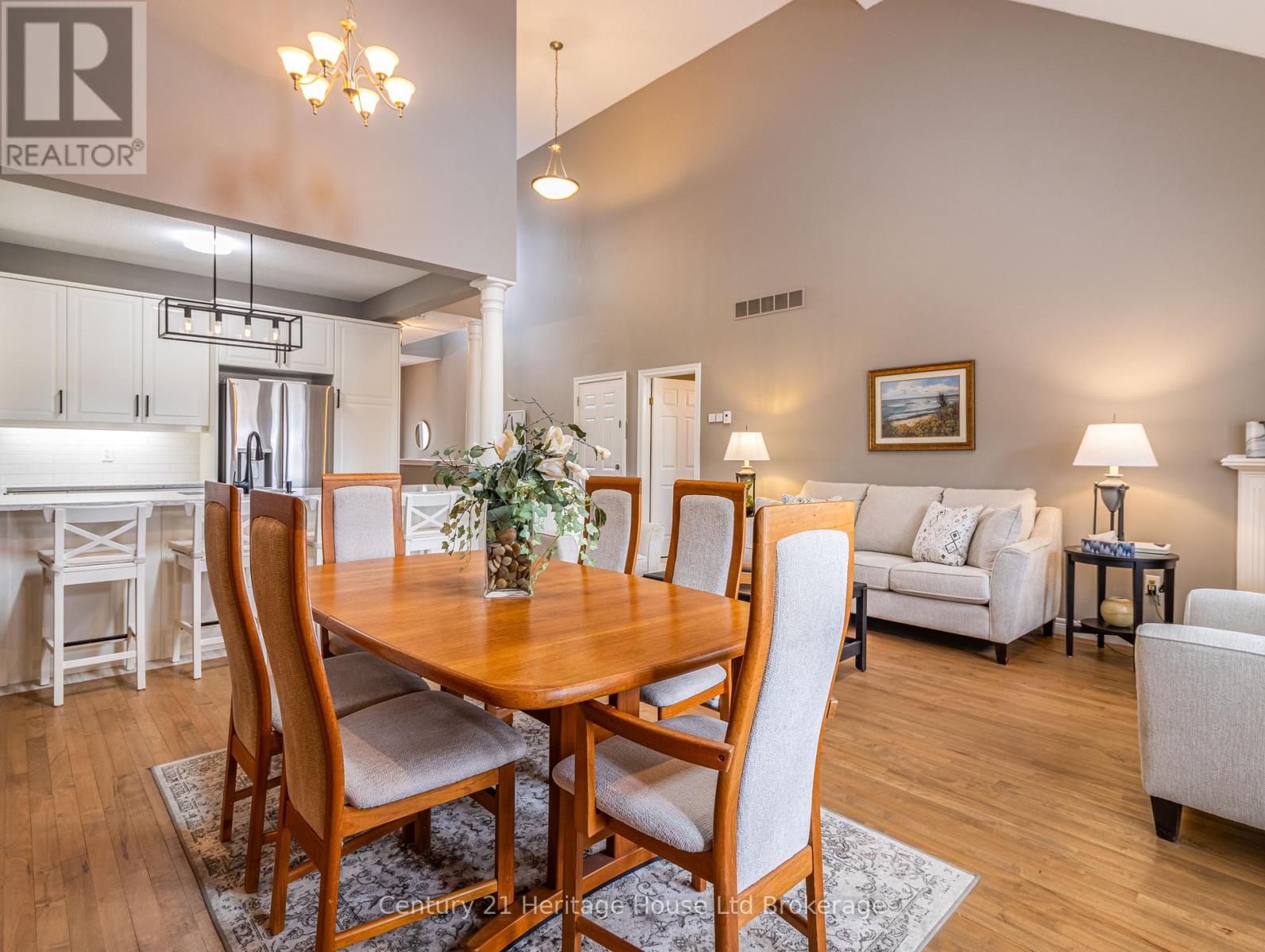 735 Garden Court Crescent, Woodstock (Woodstock - North), Ontario  N4T 0A2 - Photo 5 - X12966010