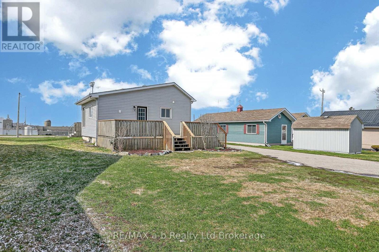 191 Whiting Street, Ingersoll (Ingersoll - South), Ontario  N5C 3B6 - Photo 10 - X12969444