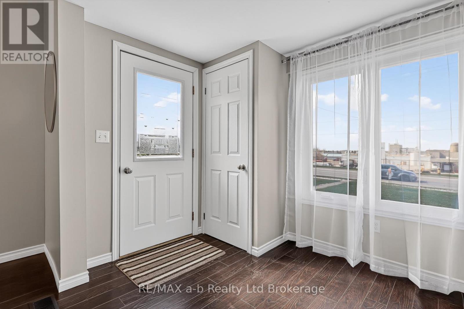 191 Whiting Street, Ingersoll (Ingersoll - South), Ontario  N5C 3B6 - Photo 22 - X12969444