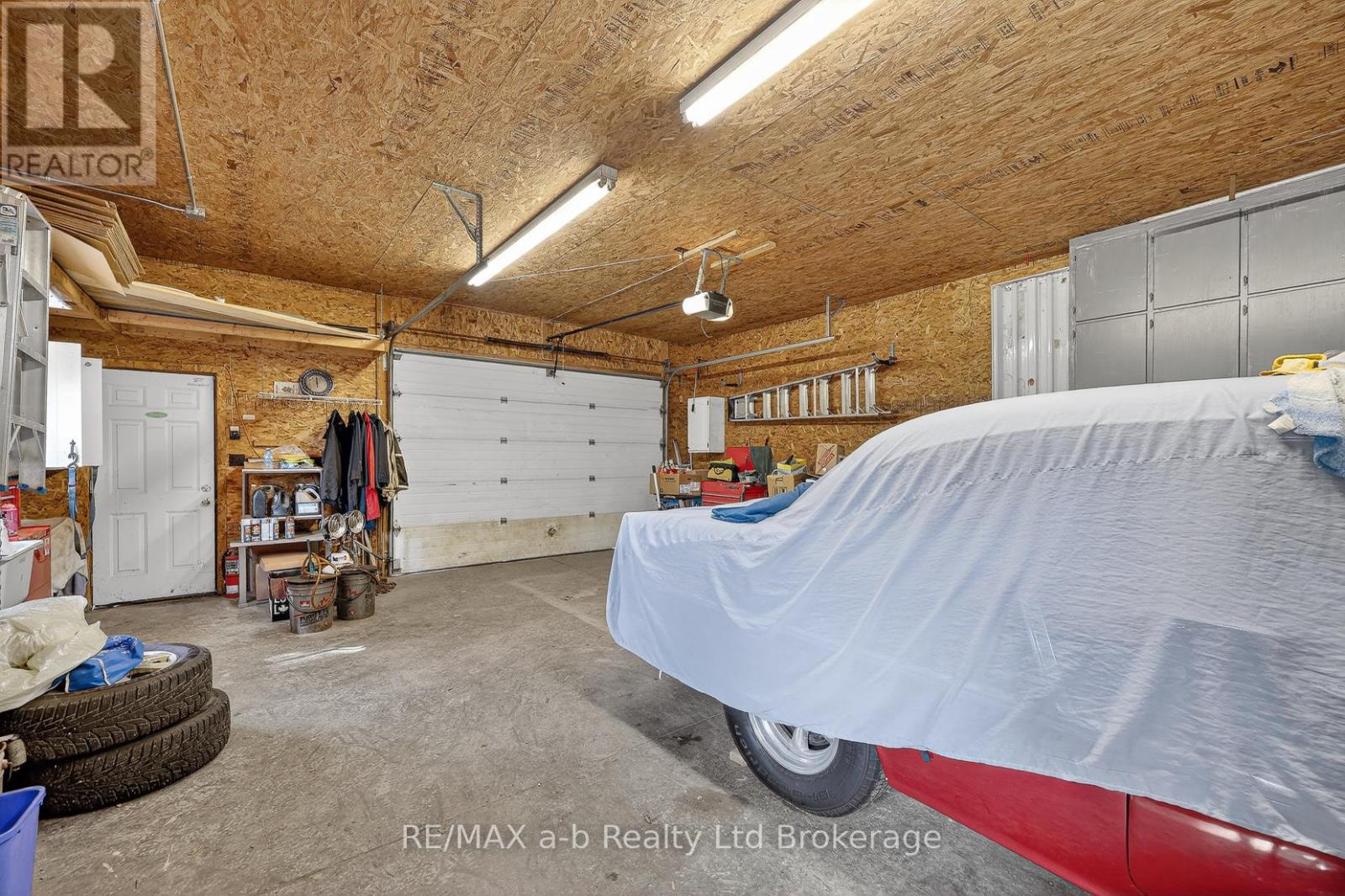 191 Whiting Street, Ingersoll (Ingersoll - South), Ontario  N5C 3B6 - Photo 27 - X12969444