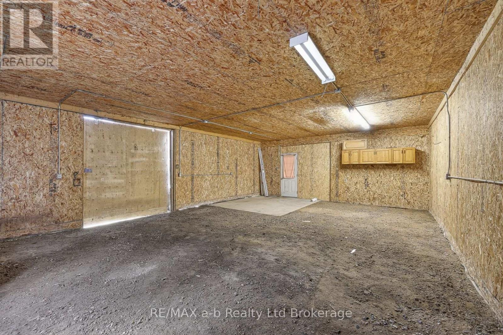 191 Whiting Street, Ingersoll (Ingersoll - South), Ontario  N5C 3B6 - Photo 29 - X12969444