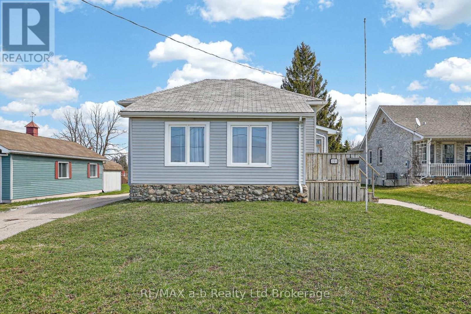 191 Whiting Street, Ingersoll (Ingersoll - South), Ontario  N5C 3B6 - Photo 32 - X12969444