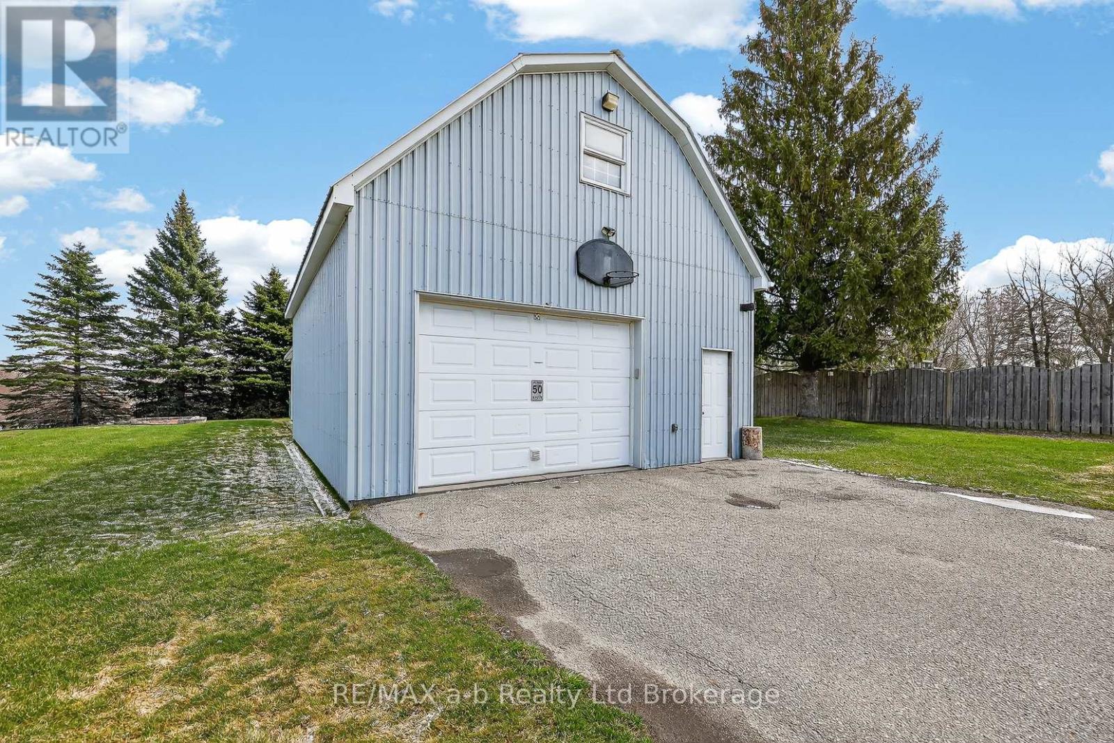 191 Whiting Street, Ingersoll (Ingersoll - South), Ontario  N5C 3B6 - Photo 5 - X12969444