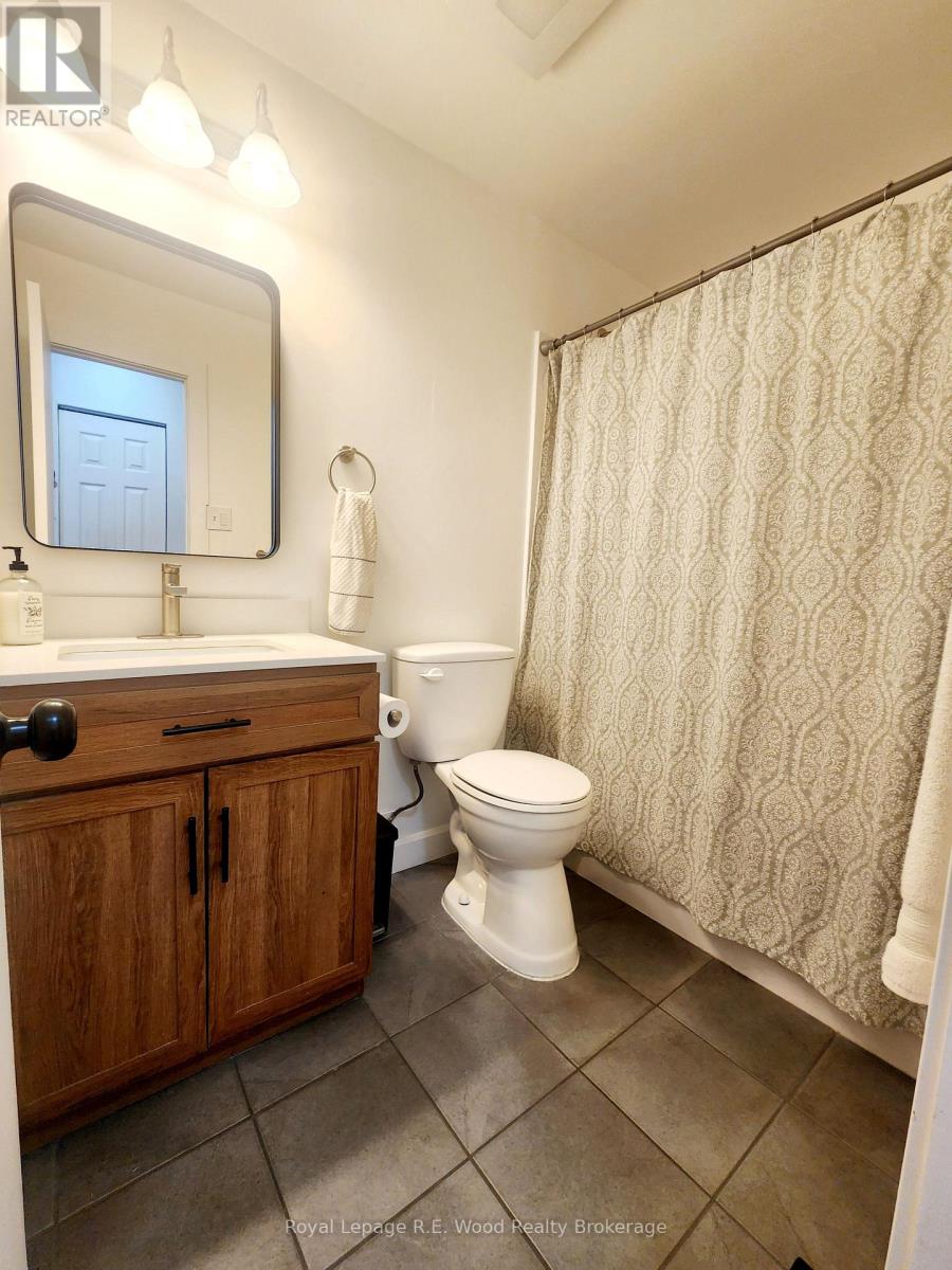 6 Centennial Avenue, Tillsonburg, Ontario  N4G 4R6 - Photo 7 - X12969496