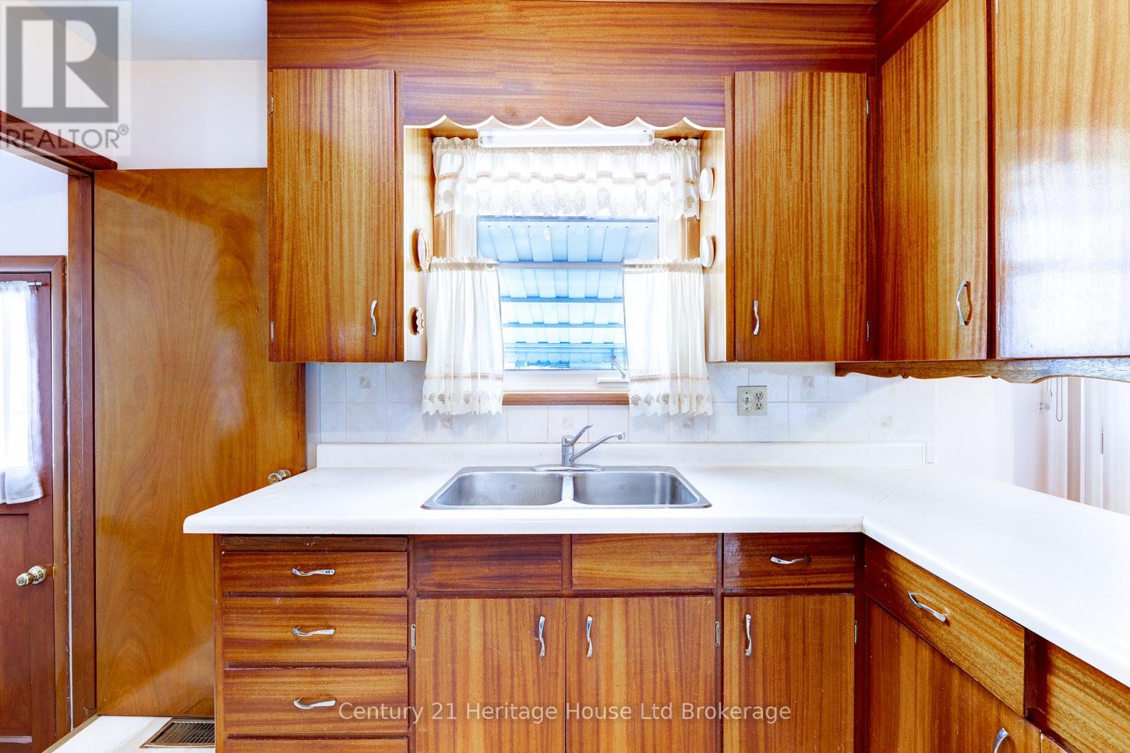 584452 Beachville Road, South-West Oxford (Beachville), Ontario  N0J 1A0 - Photo 15 - X12969916