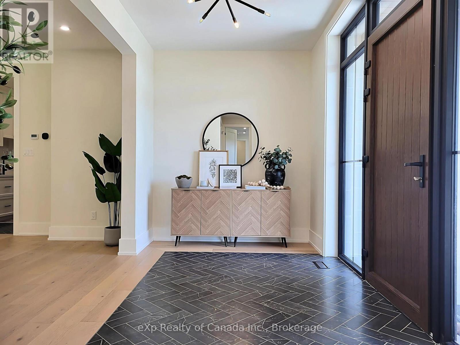 33 August Crescent, Norwich (Otterville), Ontario  N0J 1R0 - Photo 12 - X12970056