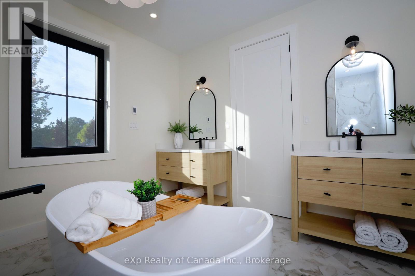 33 August Crescent, Norwich (Otterville), Ontario  N0J 1R0 - Photo 29 - X12970056