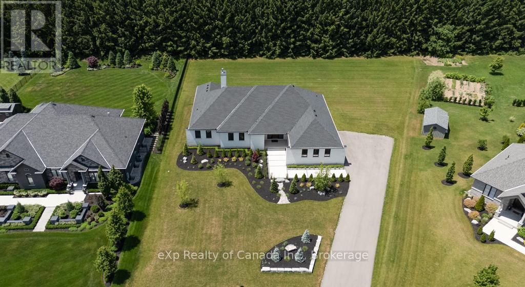 33 August Crescent, Norwich (Otterville), Ontario  N0J 1R0 - Photo 3 - X12970056