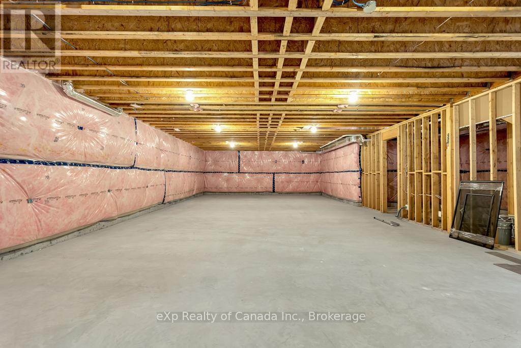 33 August Crescent, Norwich (Otterville), Ontario  N0J 1R0 - Photo 37 - X12970056