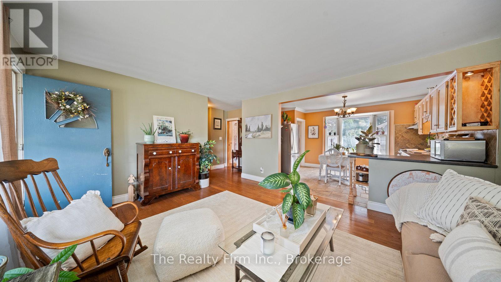 912 Alice Street, Woodstock (Woodstock - South), Ontario  N4S 2J6 - Photo 12 - X12970890