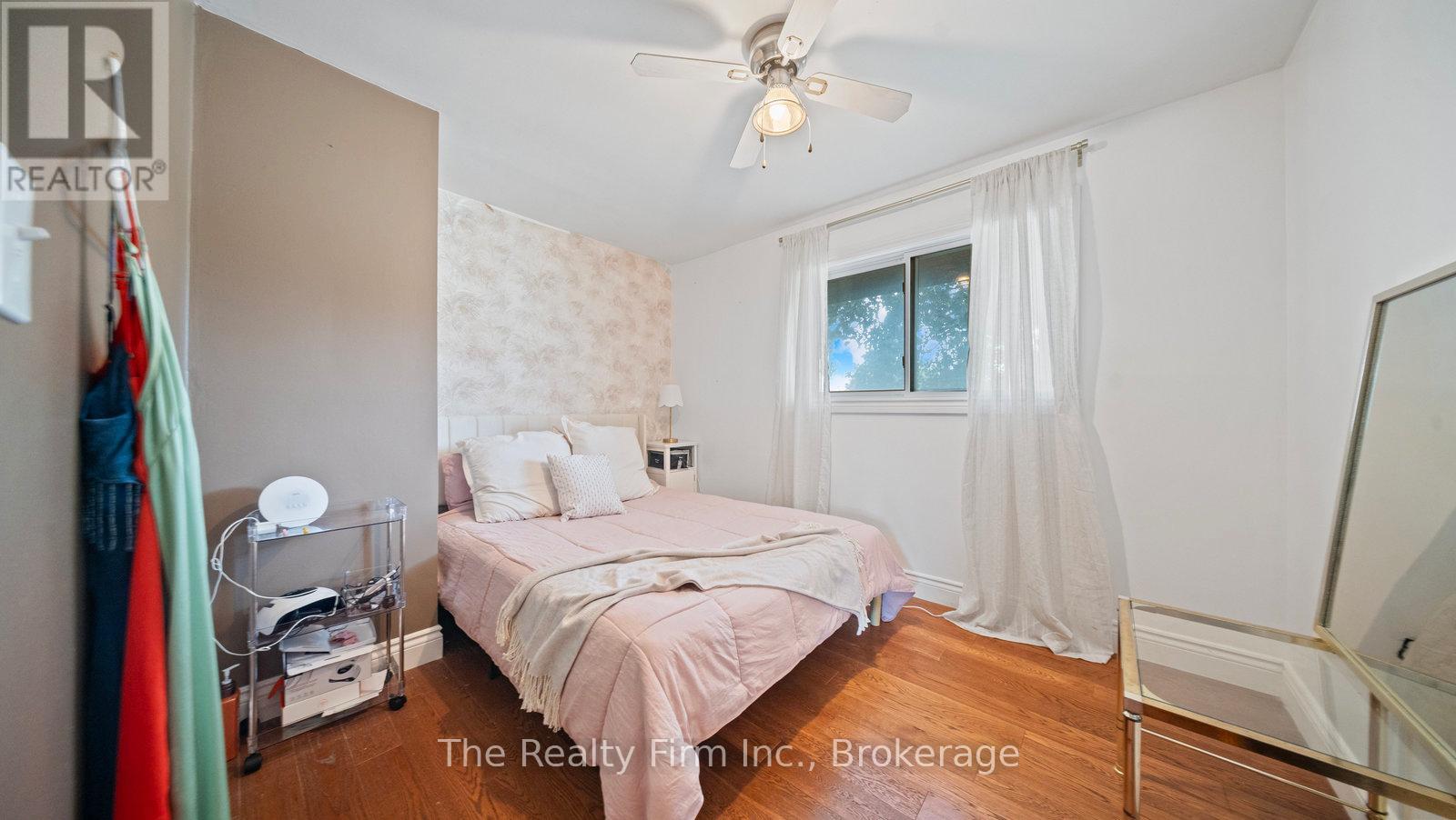 912 Alice Street, Woodstock (Woodstock - South), Ontario  N4S 2J6 - Photo 19 - X12970890