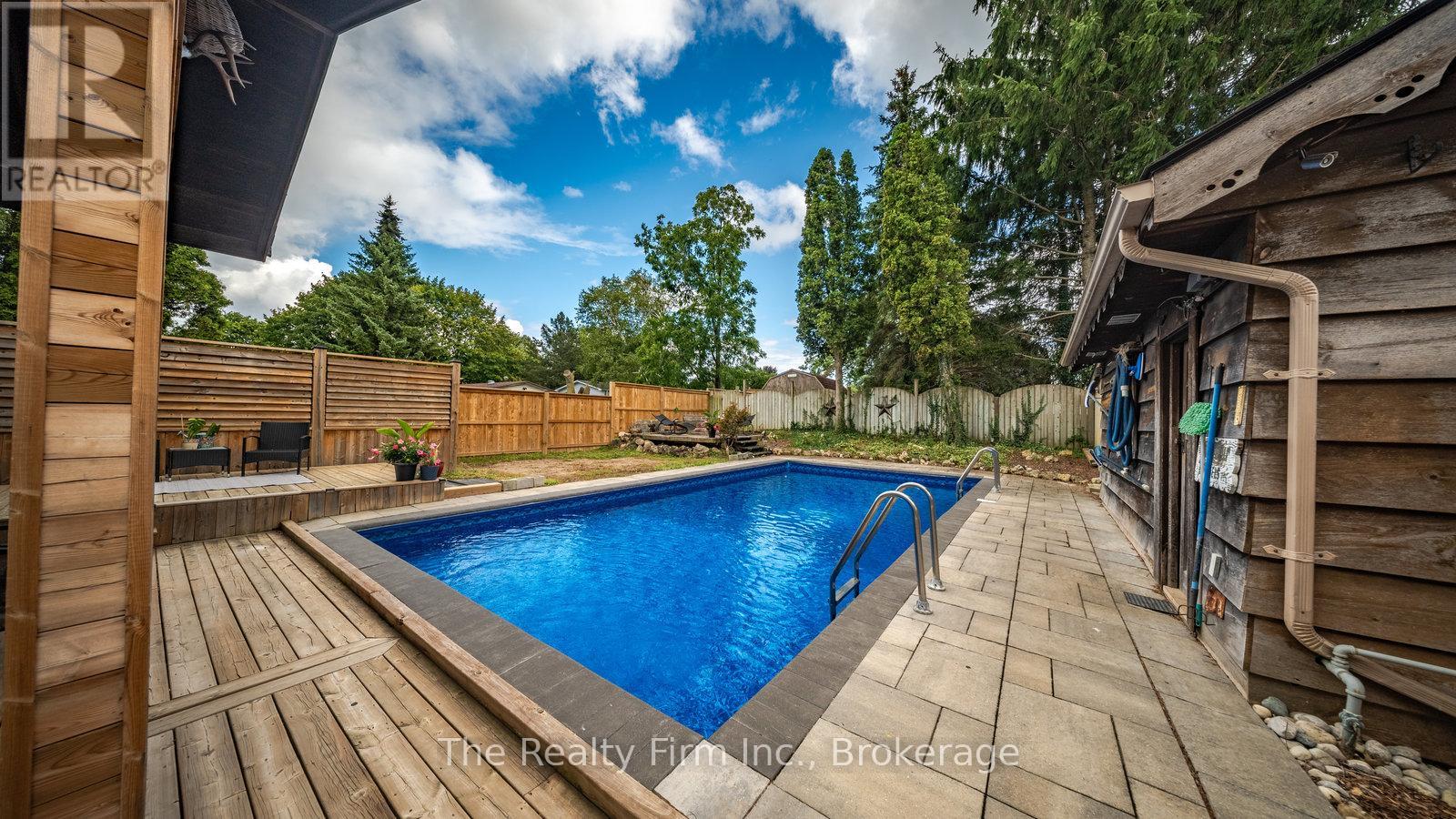 912 Alice Street, Woodstock (Woodstock - South), Ontario  N4S 2J6 - Photo 32 - X12970890