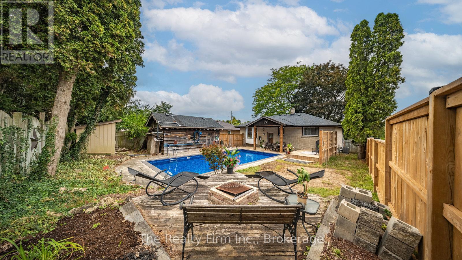 912 Alice Street, Woodstock (Woodstock - South), Ontario  N4S 2J6 - Photo 35 - X12970890