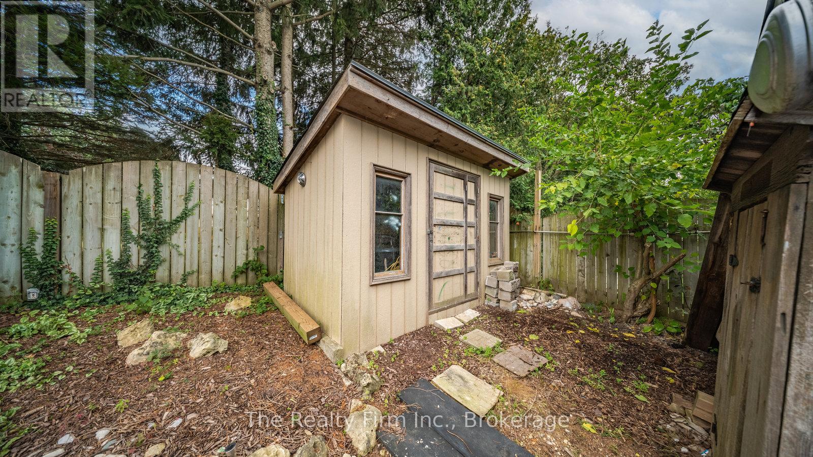 912 Alice Street, Woodstock (Woodstock - South), Ontario  N4S 2J6 - Photo 37 - X12970890