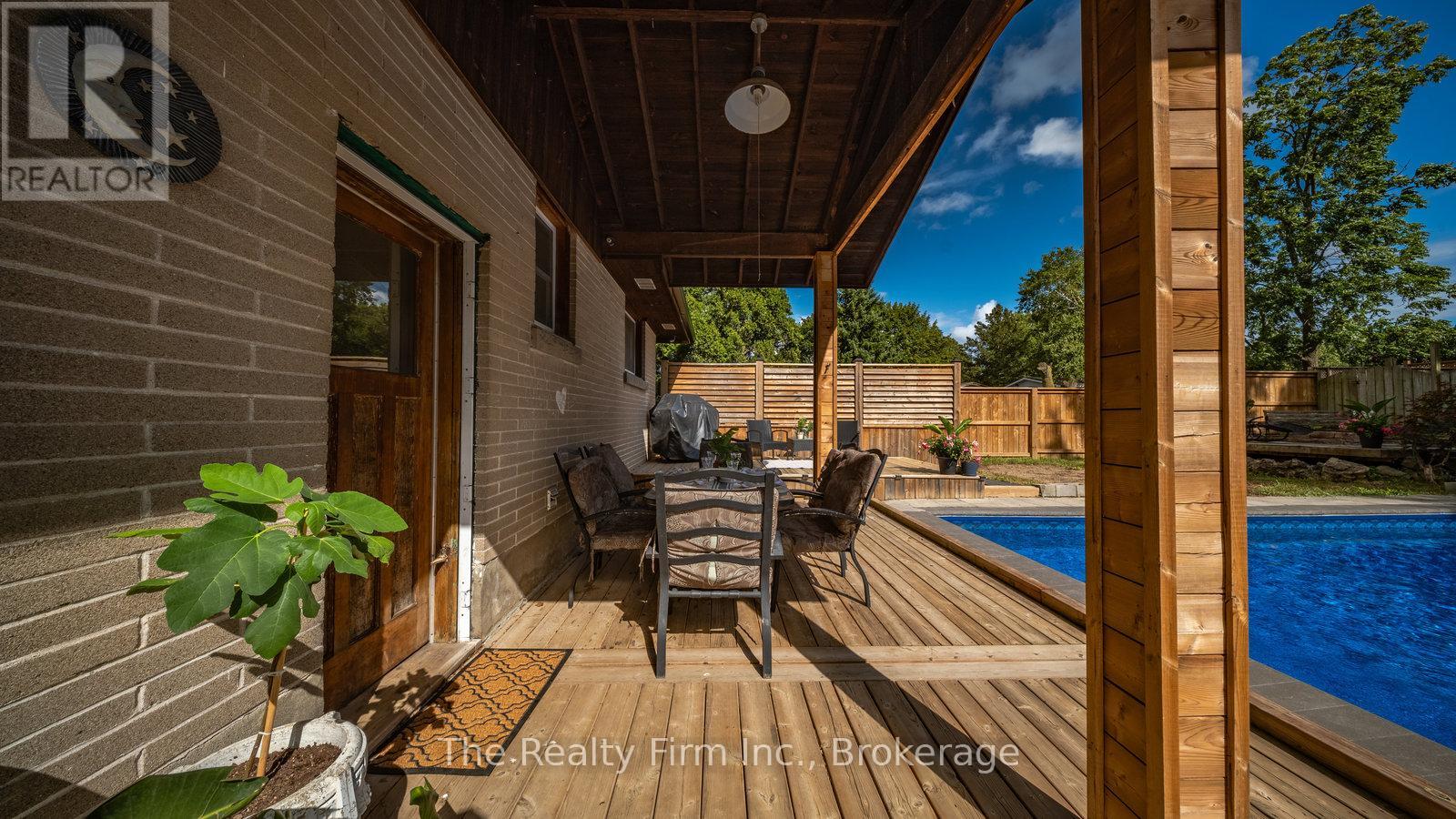 912 Alice Street, Woodstock (Woodstock - South), Ontario  N4S 2J6 - Photo 7 - X12970890