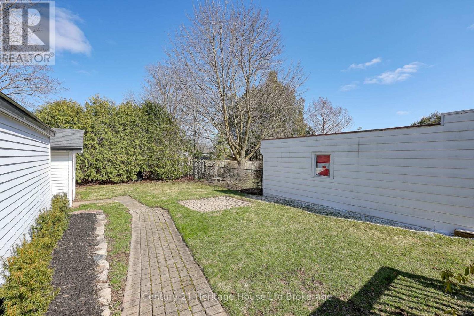 258 Graham Street, Woodstock (Woodstock - North), Ontario  N4S 6K7 - Photo 18 - X12971098