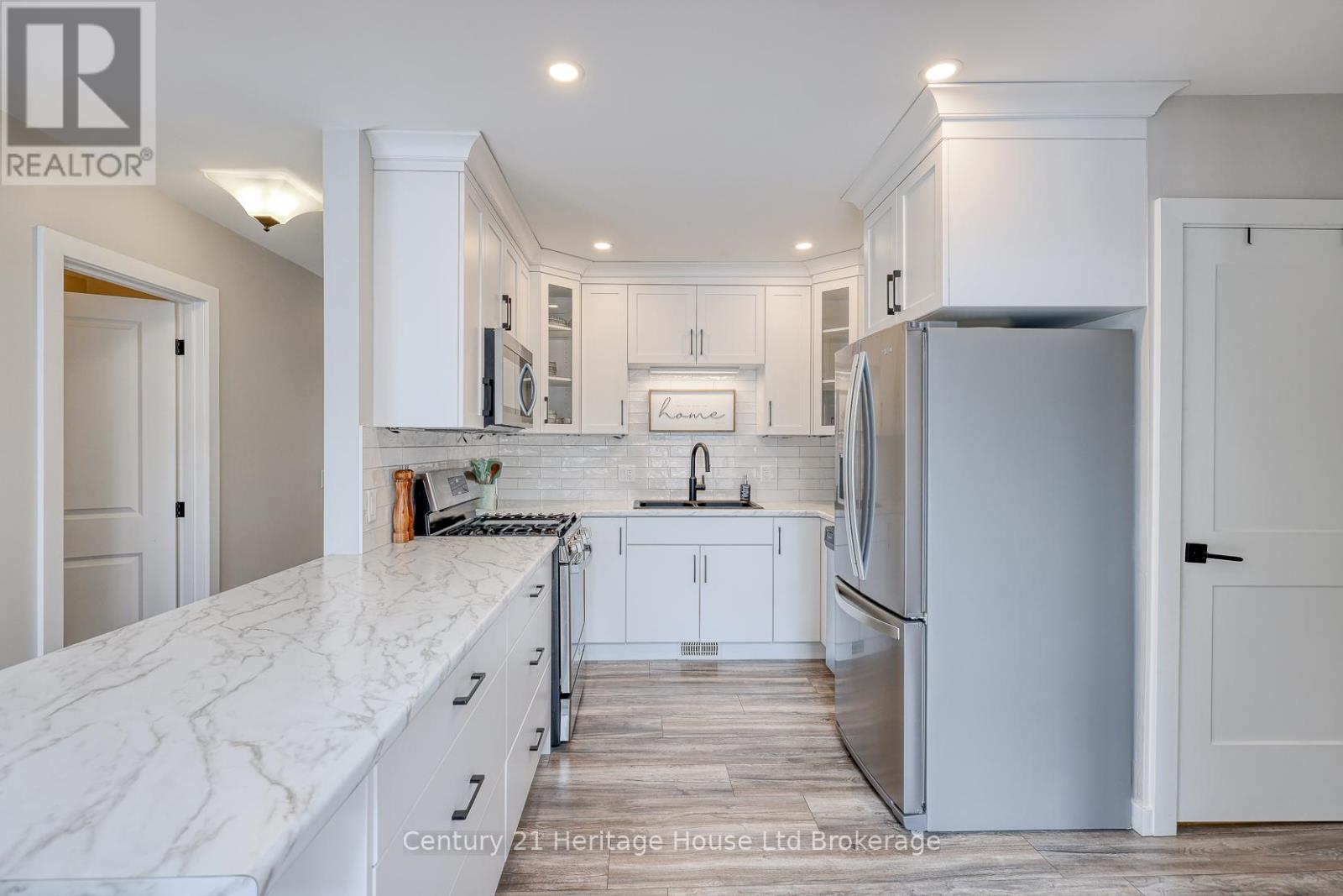 258 Graham Street, Woodstock (Woodstock - North), Ontario  N4S 6K7 - Photo 5 - X12971098