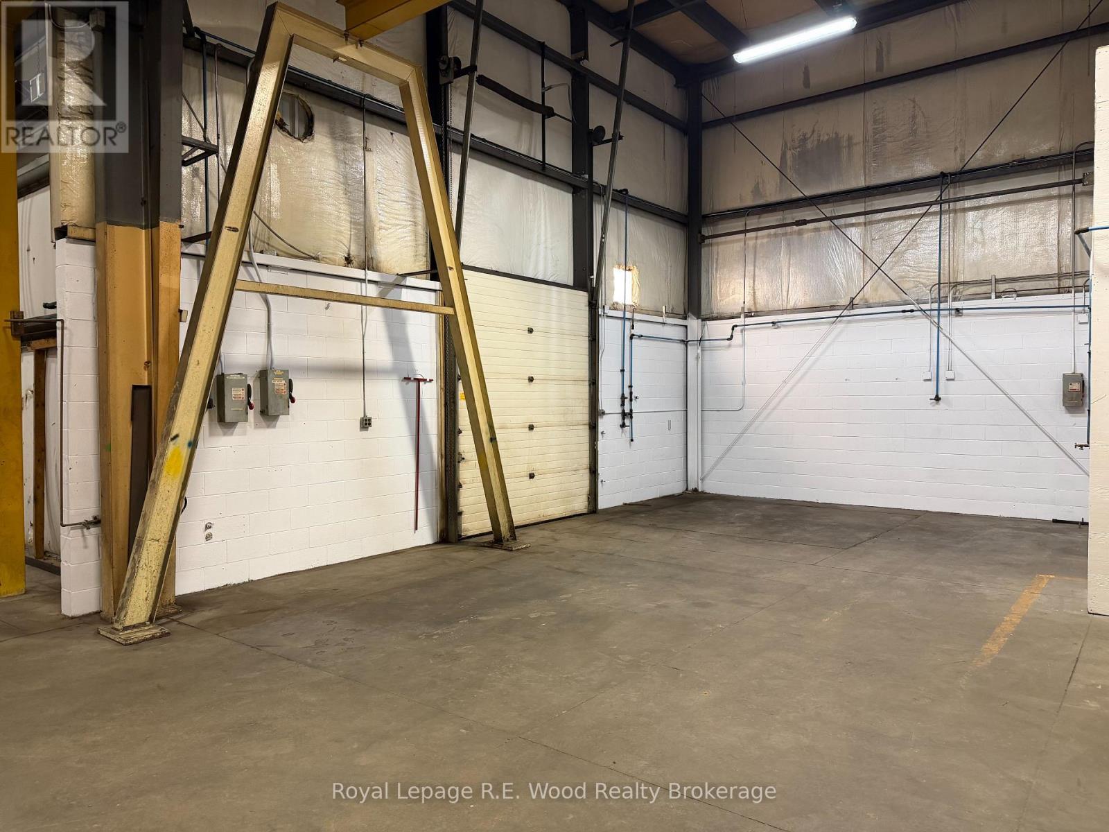 Unit E - 131 Townline Road, Tillsonburg, Ontario  N4G 2R9 - Photo 4 - X12972564