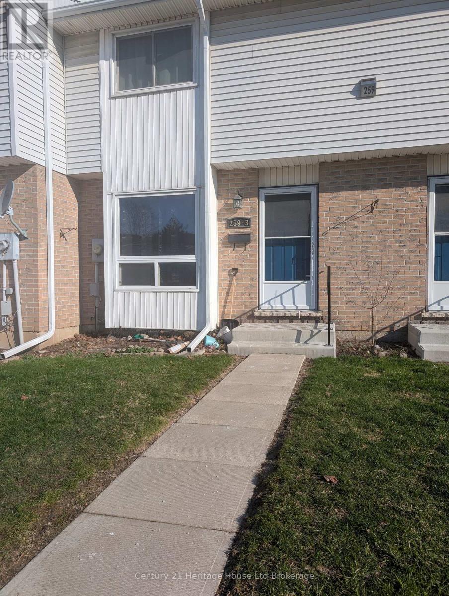3 - 259 Lansdowne Avenue, Woodstock (Woodstock - North), Ontario  N4T 1N6 - Photo 2 - X12972612