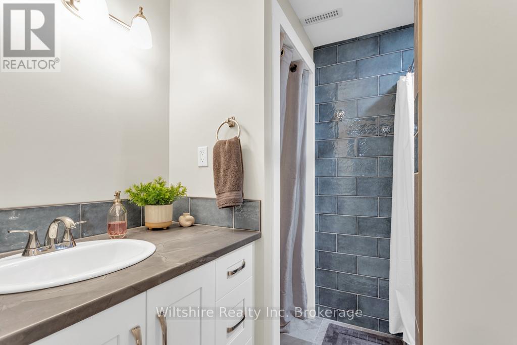 335 Talbot Street, Norfolk (Courtland), Ontario  N0J 1E0 - Photo 27 - X12973002