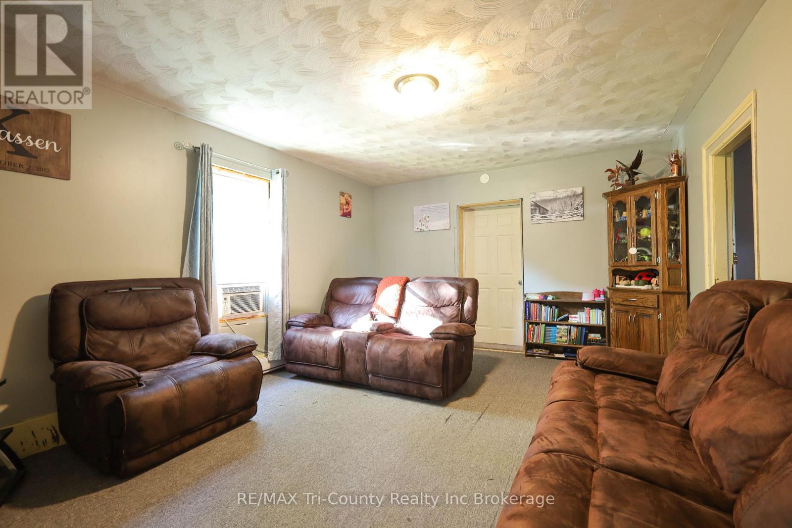 1225 1st Concession Enr Road, Norfolk, Ontario  N0E 1G0 - Photo 15 - X12974770