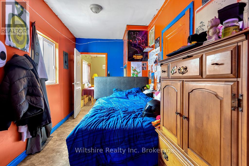 324 Broadway Street, Tillsonburg, Ontario  N4G 3S1 - Photo 2 - X12978652