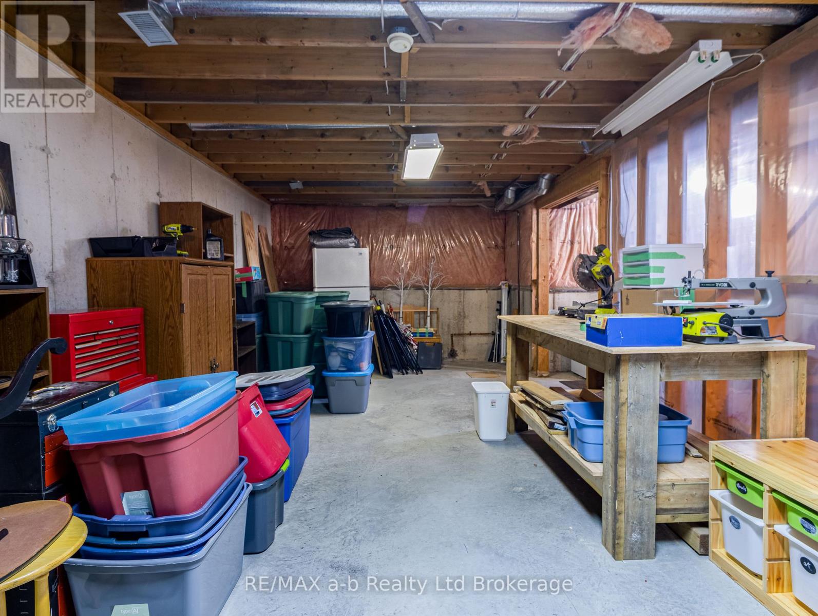 137 Whiting Street, Ingersoll (Ingersoll - South), Ontario  N5C 3B2 - Photo 12 - X12978936