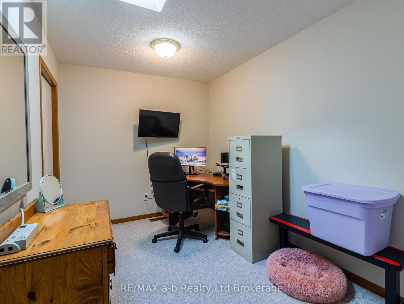 137 Whiting Street, Ingersoll (Ingersoll - South), Ontario  N5C 3B2 - Photo 15 - X12978936