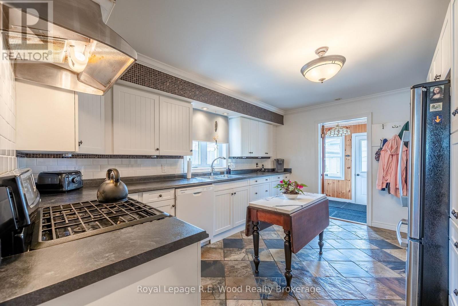 25 Edison Drive, Bayham (Vienna), Ontario  N0J 1Z0 - Photo 14 - X12980060