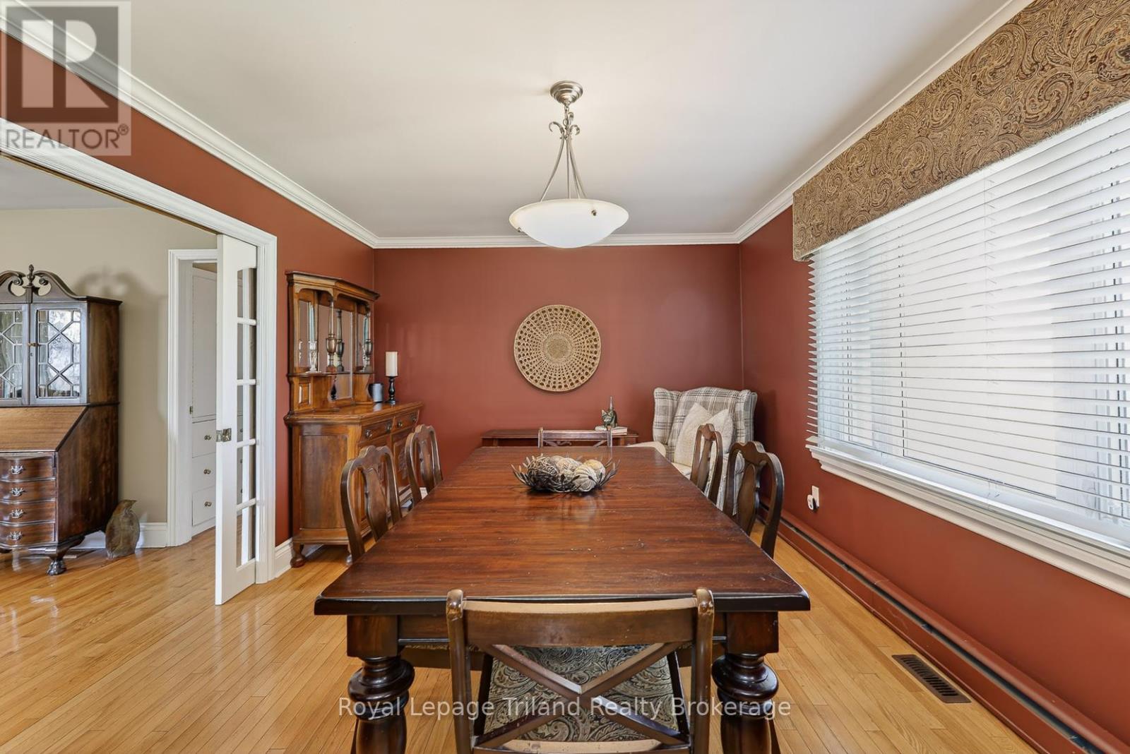 196 Washington Street, Zorra (Thamesford), Ontario  N0M 2M0 - Photo 12 - X12980088