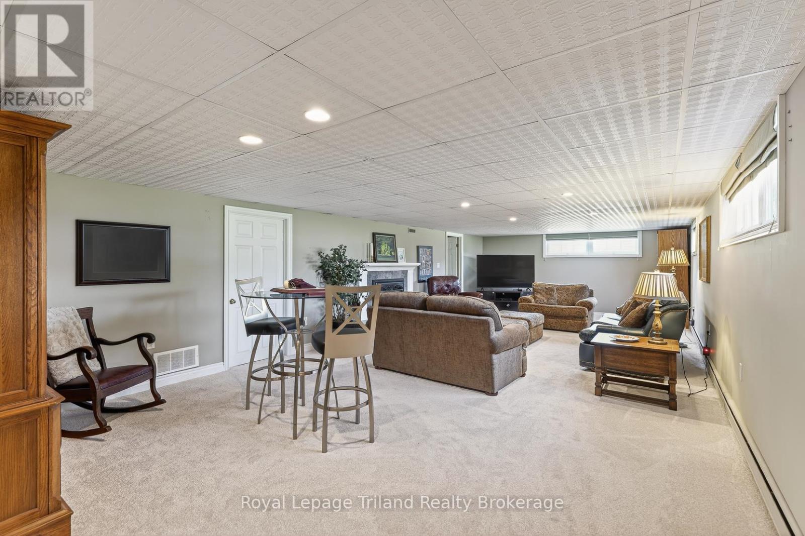 196 Washington Street, Zorra (Thamesford), Ontario  N0M 2M0 - Photo 24 - X12980088