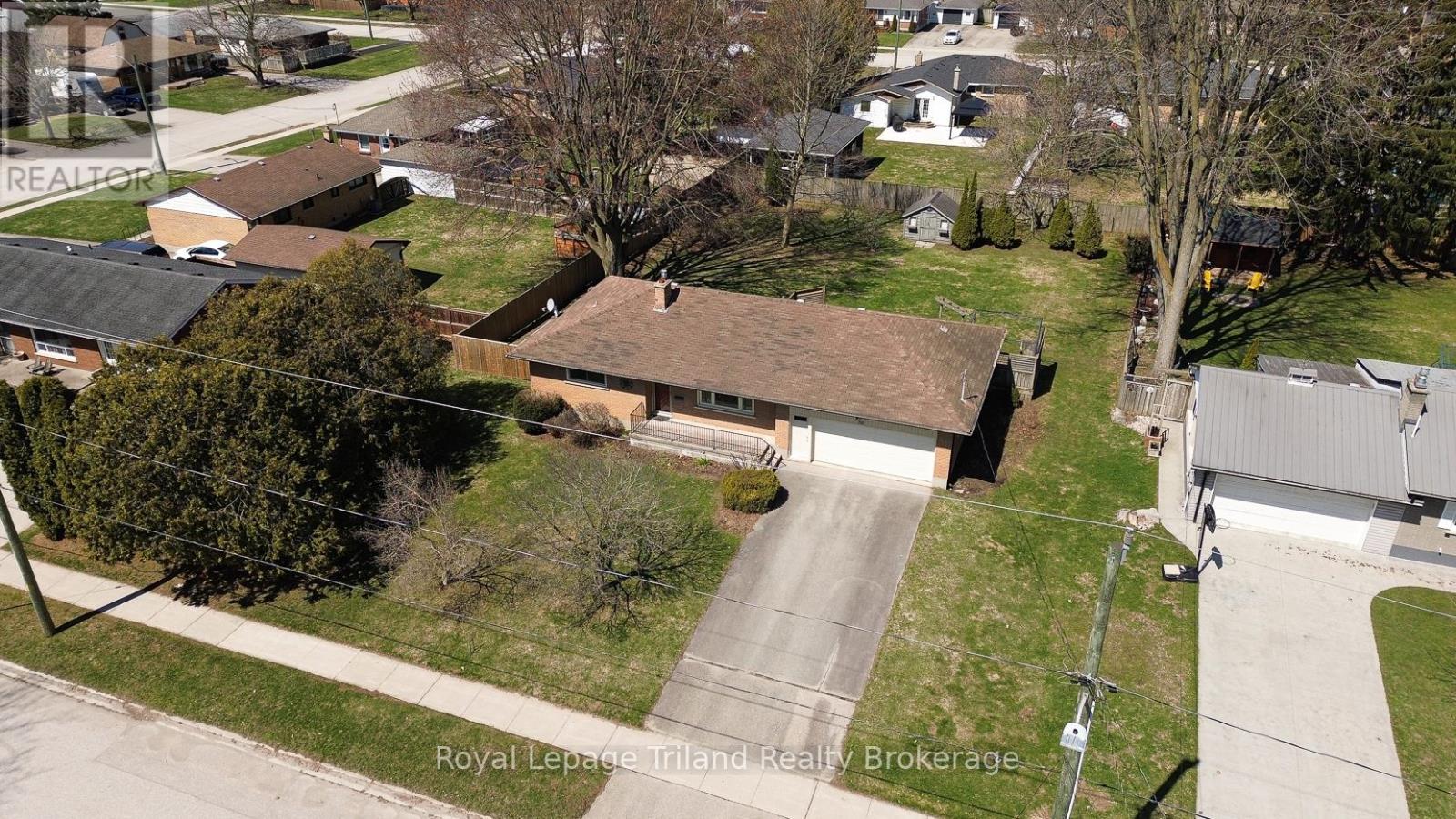 196 Washington Street, Zorra (Thamesford), Ontario  N0M 2M0 - Photo 38 - X12980088