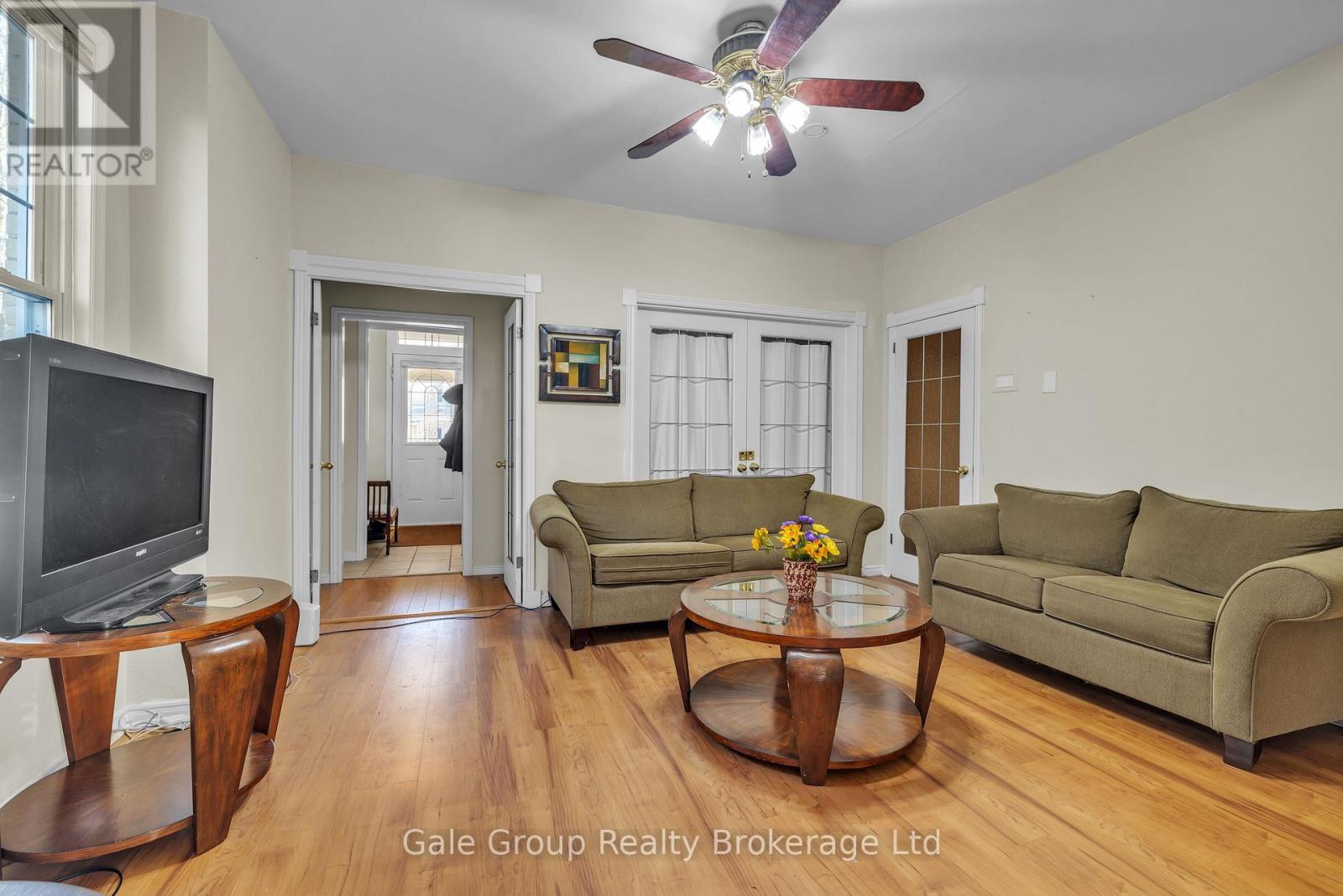 313 Simcoe Street, Woodstock (Woodstock - South), Ontario  N4S 1J2 - Photo 4 - X12981112