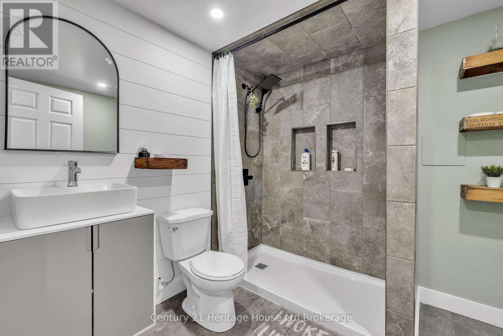 49395 Nova Scotia Line N, Malahide (Copenhagen), Ontario  N5H 2R2 - Photo 12 - X12981192