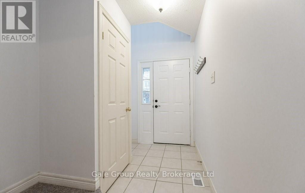 2 - 1248 Guelph Line, Burlington (Mountainside), Ontario  L7P 2S9 - Photo 3 - W12981728