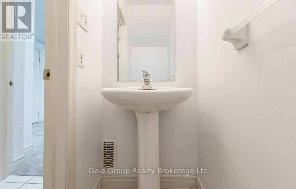 2 - 1248 Guelph Line, Burlington (Mountainside), Ontario  L7P 2S9 - Photo 9 - W12981728