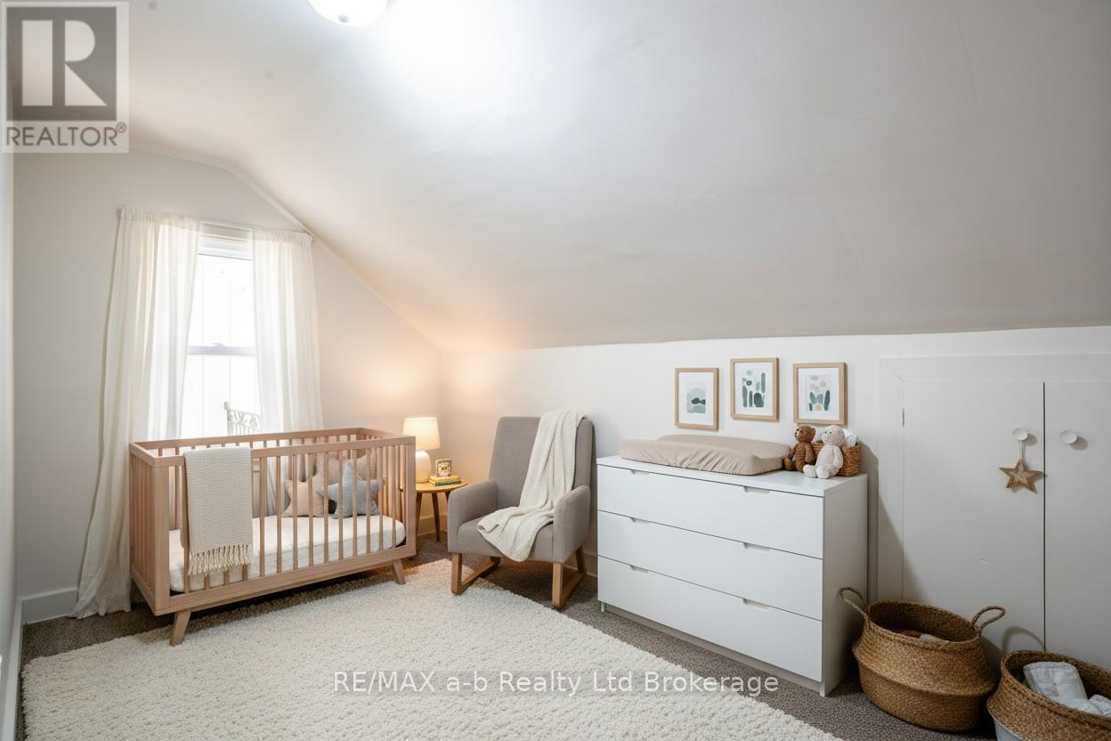 7 Ball Street, Tillsonburg, Ontario  N4G 2W5 - Photo 10 - X12981774