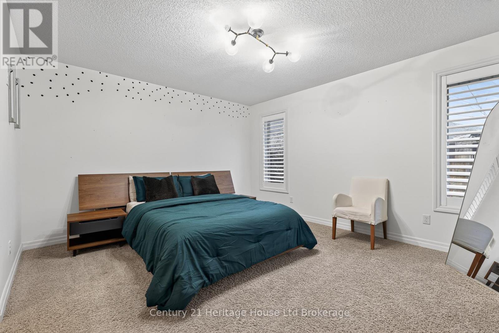 54 Westview Court, Woodstock (Woodstock - North), Ontario  N4T 0B8 - Photo 15 - X12983418