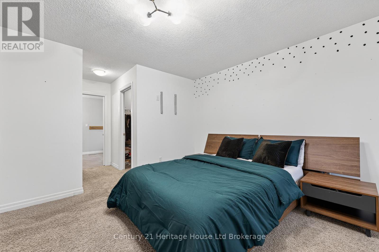 54 Westview Court, Woodstock (Woodstock - North), Ontario  N4T 0B8 - Photo 16 - X12983418