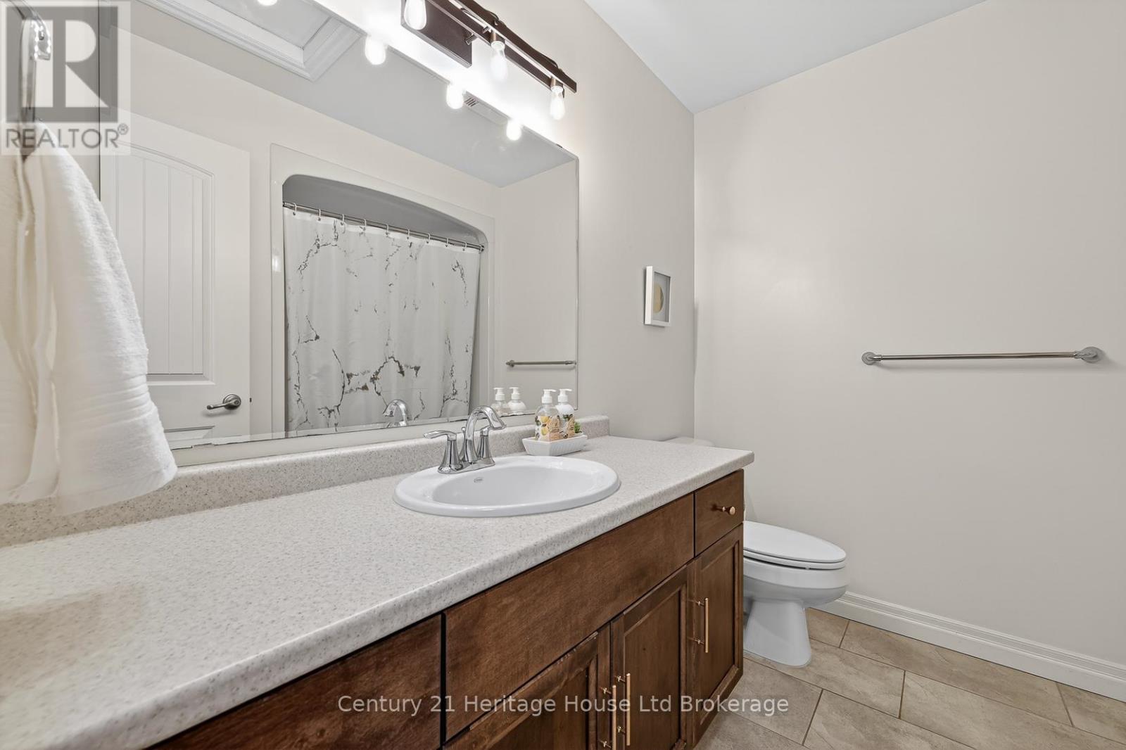 54 Westview Court, Woodstock (Woodstock - North), Ontario  N4T 0B8 - Photo 21 - X12983418