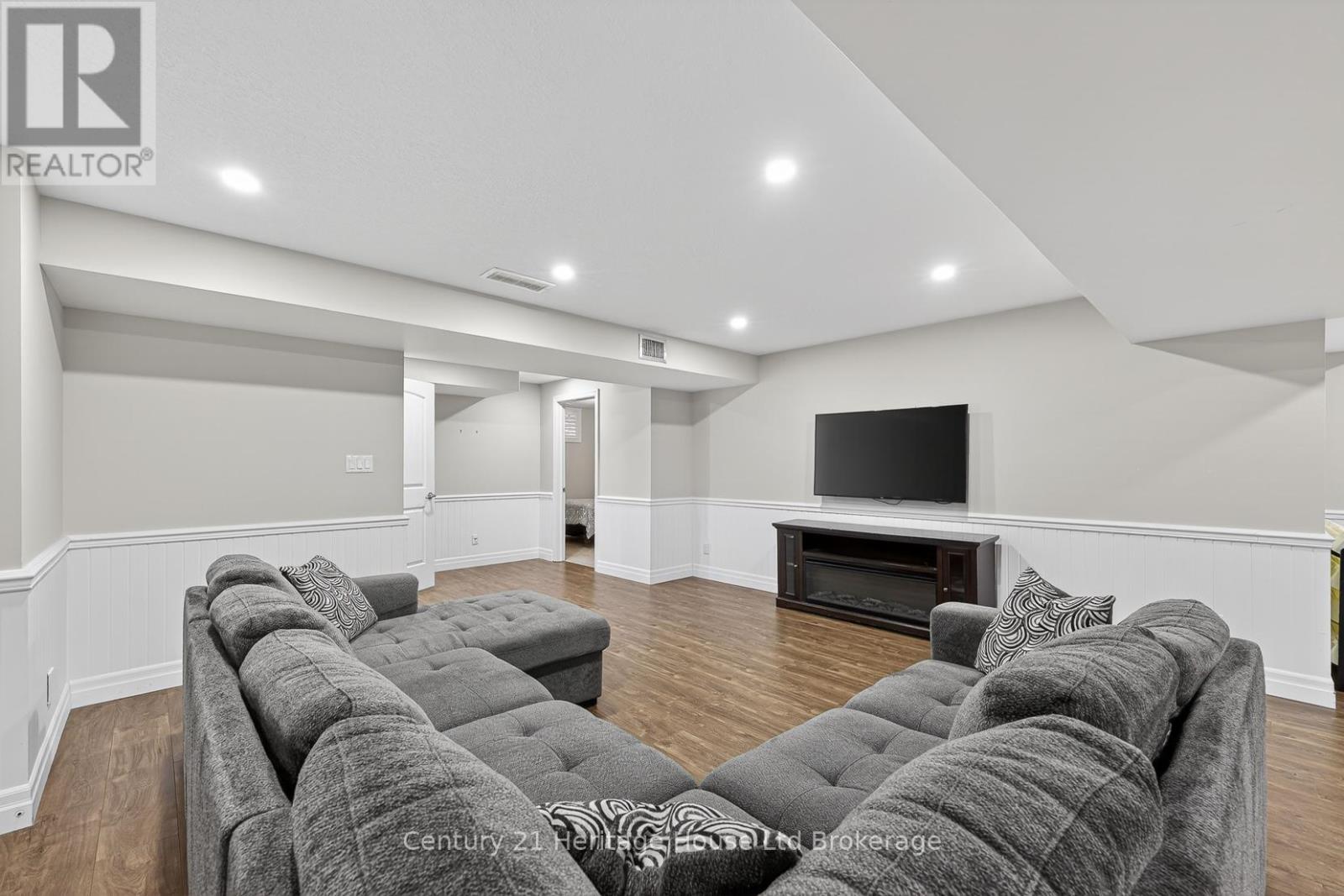 54 Westview Court, Woodstock (Woodstock - North), Ontario  N4T 0B8 - Photo 26 - X12983418