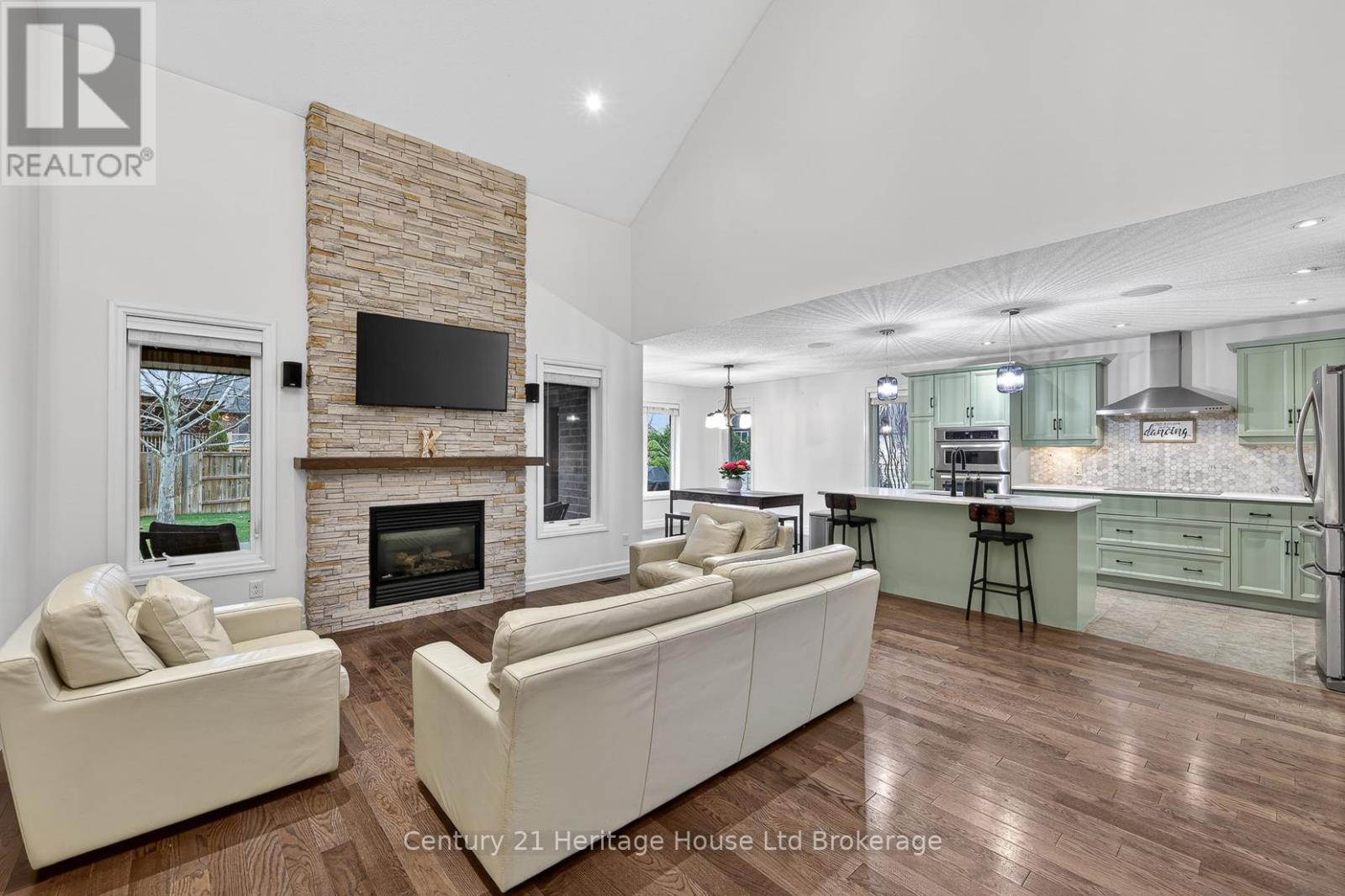 54 Westview Court, Woodstock (Woodstock - North), Ontario  N4T 0B8 - Photo 7 - X12983418