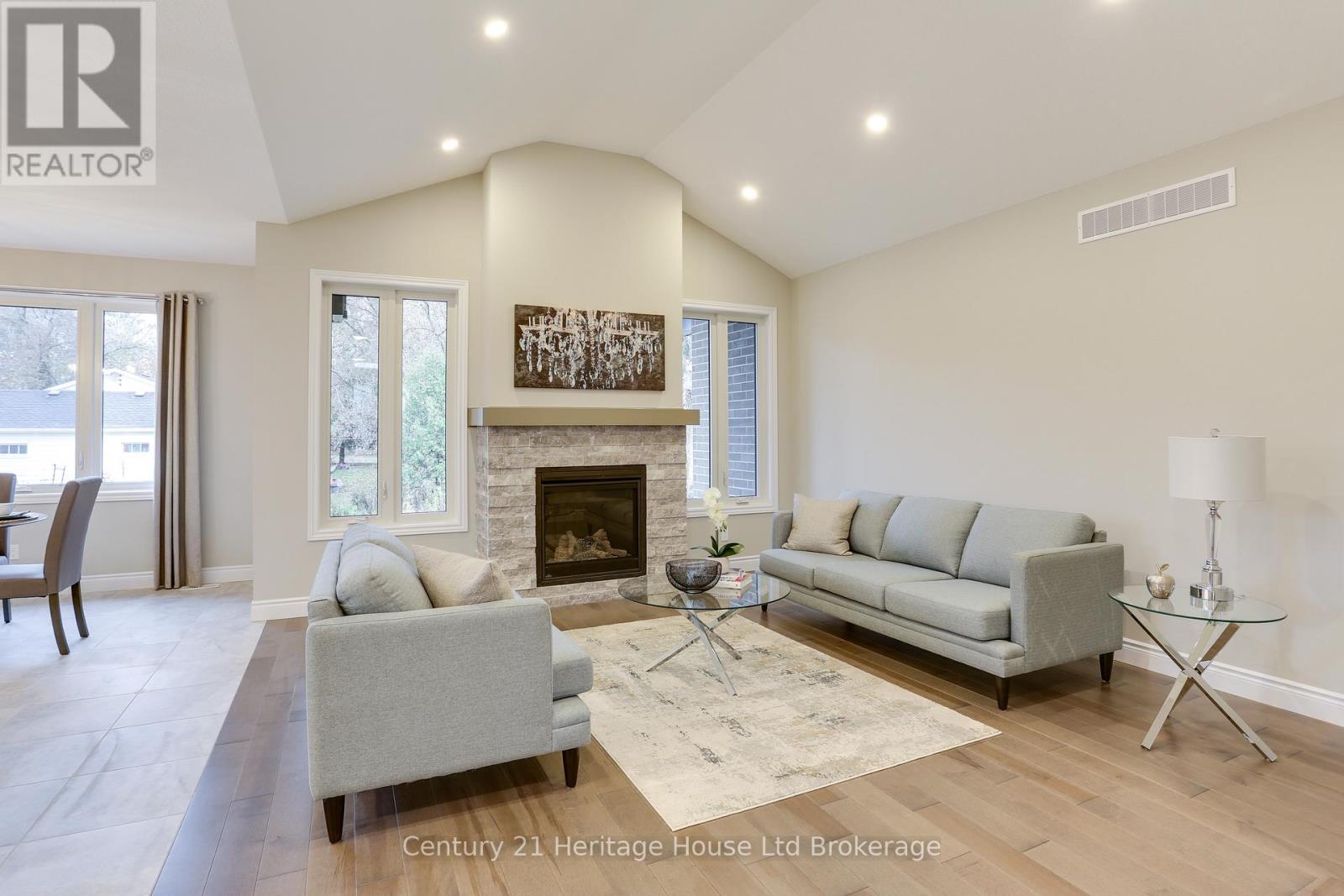 114 Beech Boulevard, Tillsonburg, Ontario  N4G 5S1 - Photo 10 - X12986076