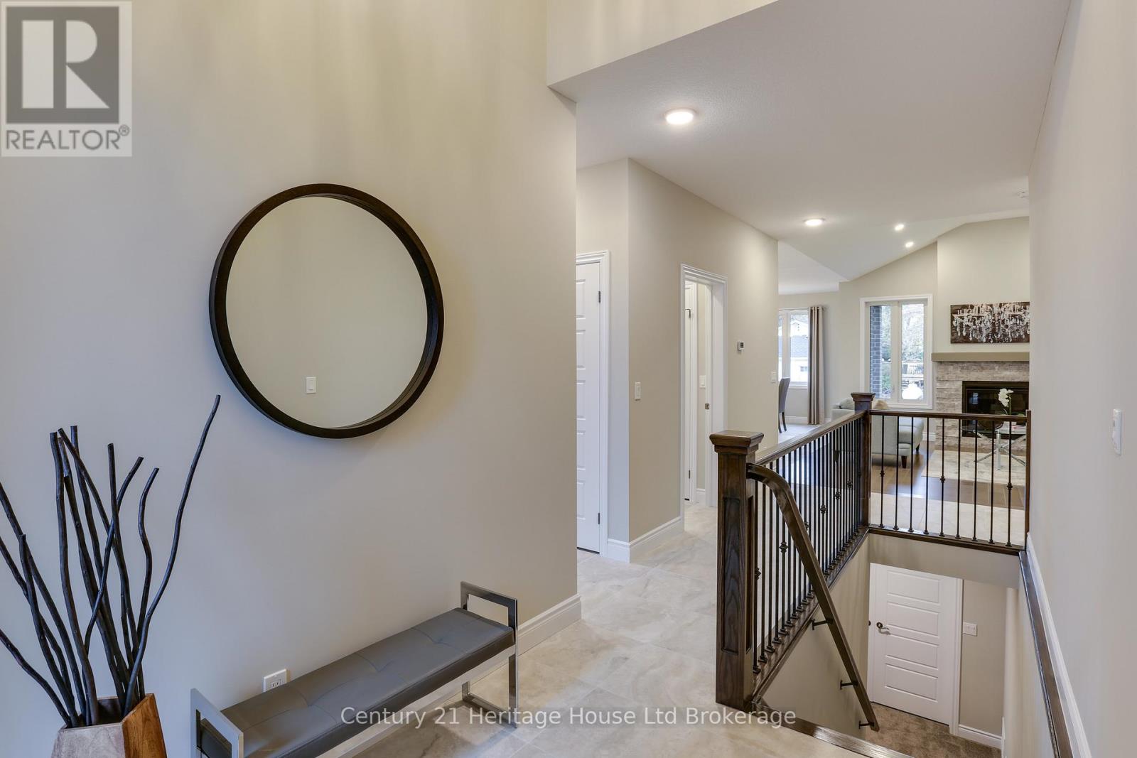 114 Beech Boulevard, Tillsonburg, Ontario  N4G 5S1 - Photo 3 - X12986076