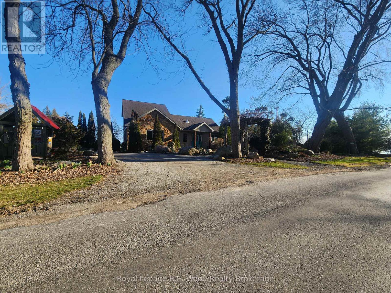 1806 Lakeshore Road, Haldimand, Ontario  N0A 1P0 - Photo 2 - X12990298