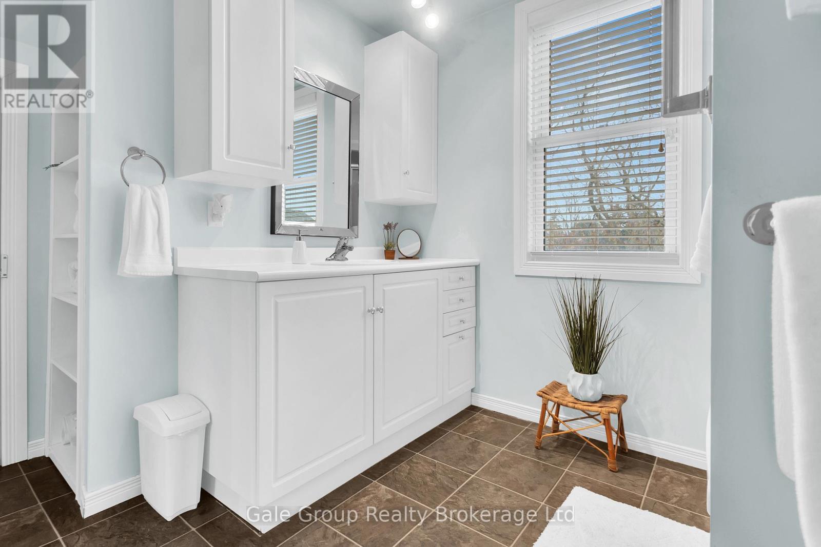 12 Oxford Street E, Blandford-Blenheim (Drumbo), Ontario  N0J 1G0 - Photo 21 - X12992226