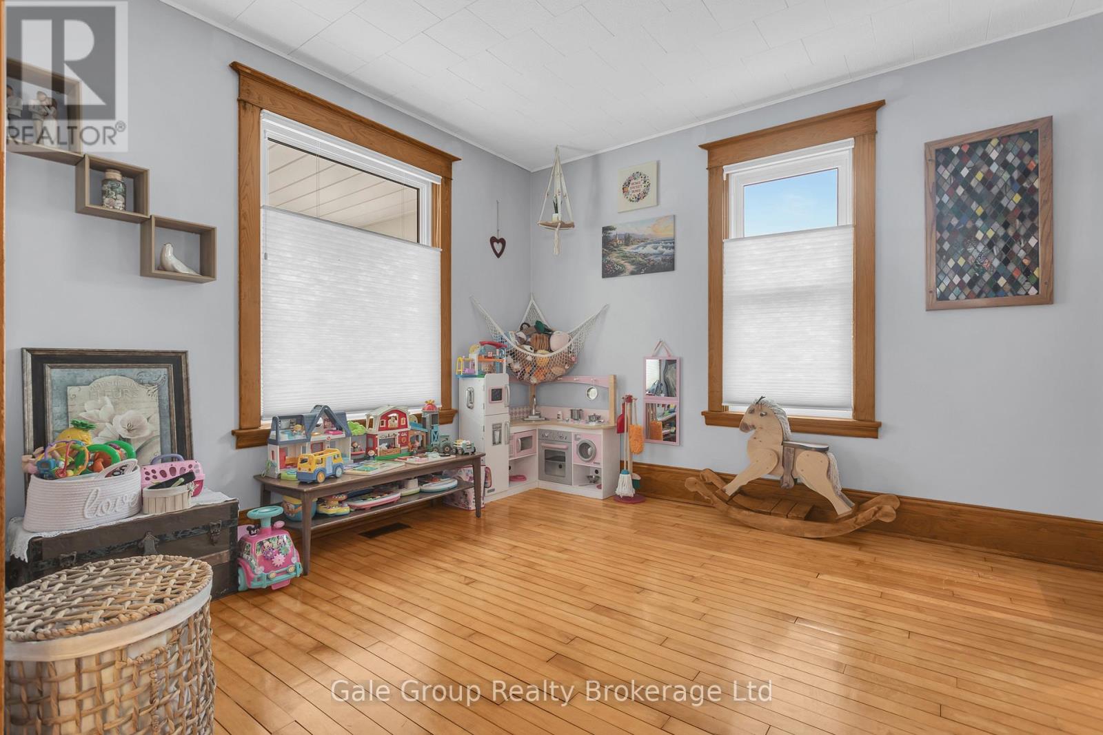 12 Oxford Street E, Blandford-Blenheim (Drumbo), Ontario  N0J 1G0 - Photo 5 - X12992226