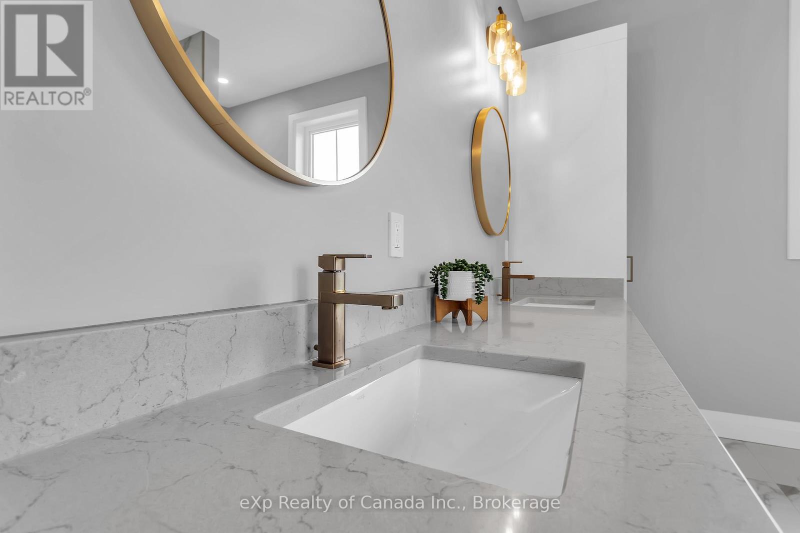 65 Meadowlands Drive, Norwich (Otterville), Ontario  N0J 1R0 - Photo 38 - X12992330