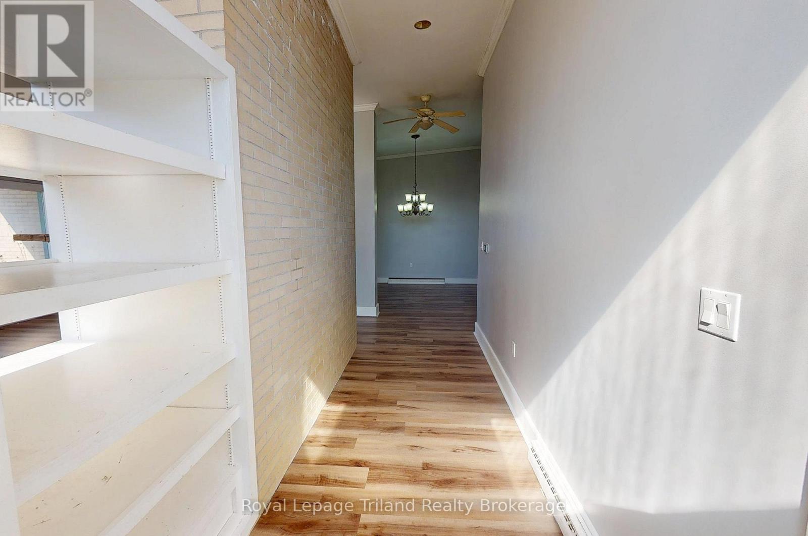 256 St George Lane, Norfolk (Delhi), Ontario  N4B 2J5 - Photo 2 - X12992748